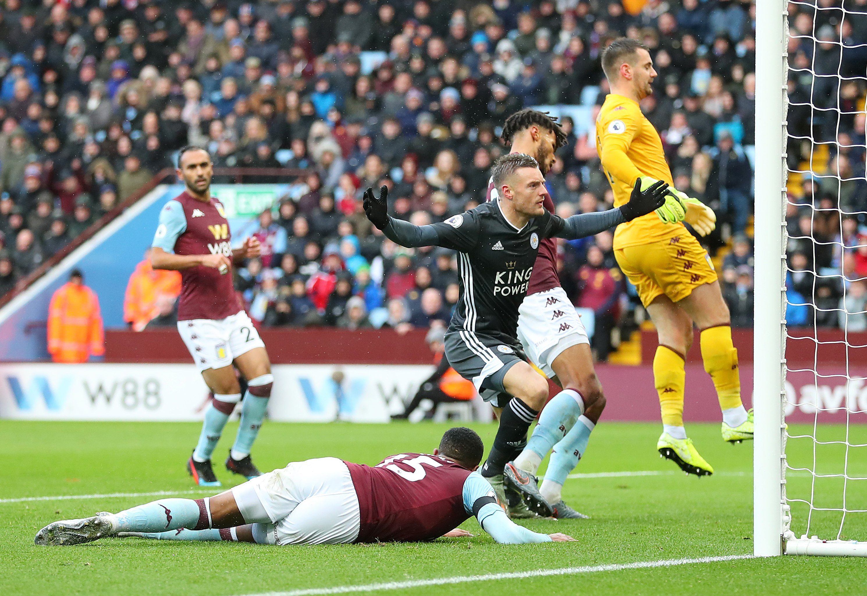 里克续约两 里克续约两